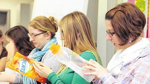 Haushaltskurs für junge Leute: Durchblick im Wäschechaos Haushaltskurs für junge Leute: Durchblick im Wäschechaos