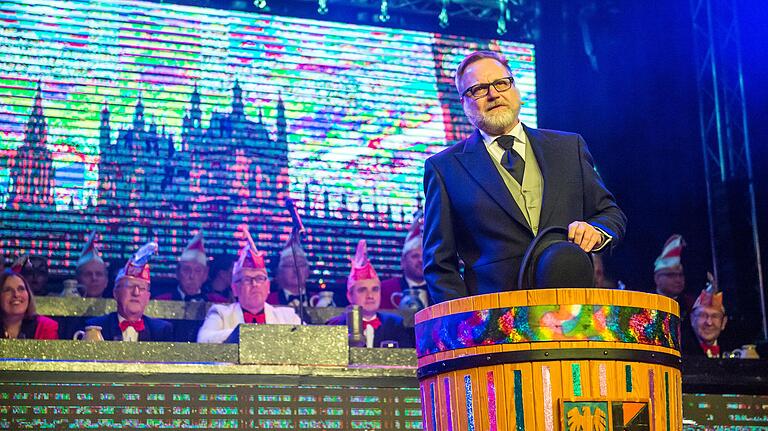 Peter Kuhn bei der Premiere der Prunksitzung der Schwarzen Elf in der Stadthalle in Schweinfurt im Januar 2020.