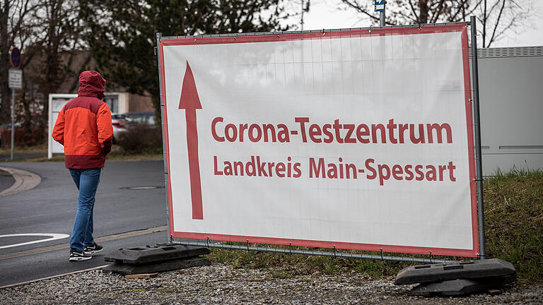 Blick auf das Corona-Testzentrum Main-Spessart in der Baumhofstraße in Marktheidenfeld. Mittlerweile gibt es auch in Lohr und Karlstadt Testmöglichkeiten. Blick auf das Corona-Testzentrum Main-Spessart in der Baumhofstraße in Marktheidenfeld. Mittlerweile gibt es auch in Lohr und Karlstadt Testmöglichkeiten.
