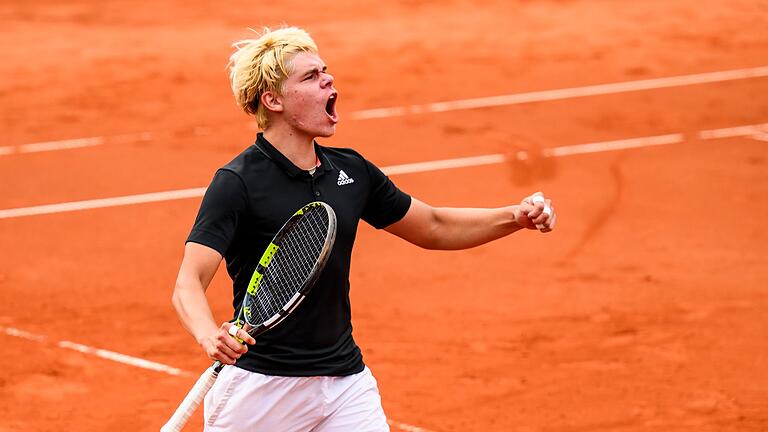 Tennis: ATP-Tour - München       -  Der 17-Jährige Diego Dedura-Palomero bejubelt seinen Sieg-Coup in München.