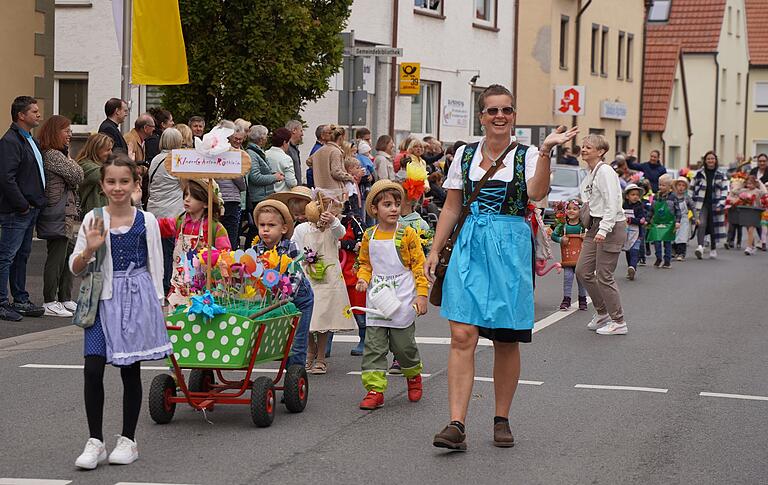 Durch die Blume sagten diesmal die Kindergartenkinder 'Danke'.