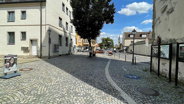 Das nächste Projekt der Stadt: Der Pierrelatte-Platz in Haßfurt soll schöner werden. Das nächste Projekt der Stadt: Der Pierrelatte-Platz in Haßfurt soll schöner werden.