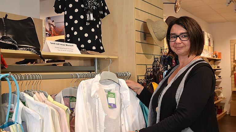 Gabriele Schäflein ist ehrenamtliche Leiterin des vor zwei Jahren eröffneten Oxfam-Shops in Würzburg. Archivfoto: Pat Christ