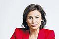 Sandra Maischberger mag ungewöhnliche Menschen: In ihrer neuen Sendung &bdquo;Ich stelle mich&ldquo; widmet sie sich jeweils 60 Minuten einem Prominenten.