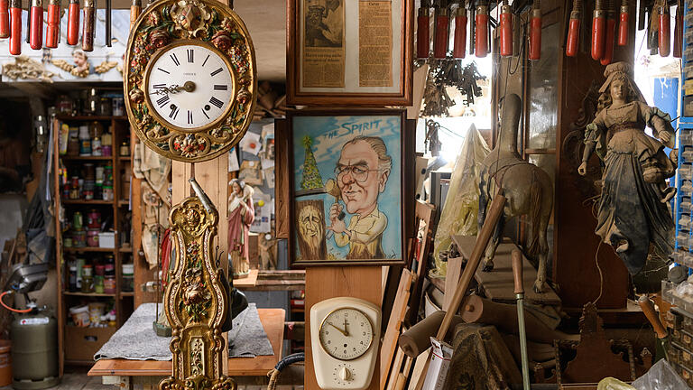 Ein Blick in Norbert Schallers Werkstatt. Ein Blick in Norbert Schallers Werkstatt.