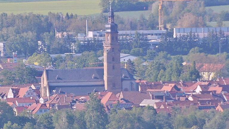 Die Stadtpfarrkirche in Bad Königshofen gilt als ein Wahrzeichen des Grabfelds. In Sachen Immobilien-Kategorisierung ist der Pastorale Raum Bad Königshofen noch in den Anfängen.