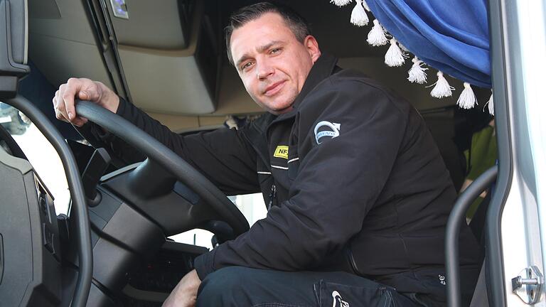 Alltagsheld David Wacker arbeitet als Berufskraftfahrer bei der Firma Pabst in Gochsheim (Lkr. Schweinfurt). Alltagsheld David Wacker arbeitet als Berufskraftfahrer bei der Firma Pabst in Gochsheim (Lkr. Schweinfurt).