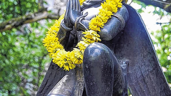 Weit gereist: Garuda, der Gott der Lüfte, auf dem Vishnu gesegelt sein soll.