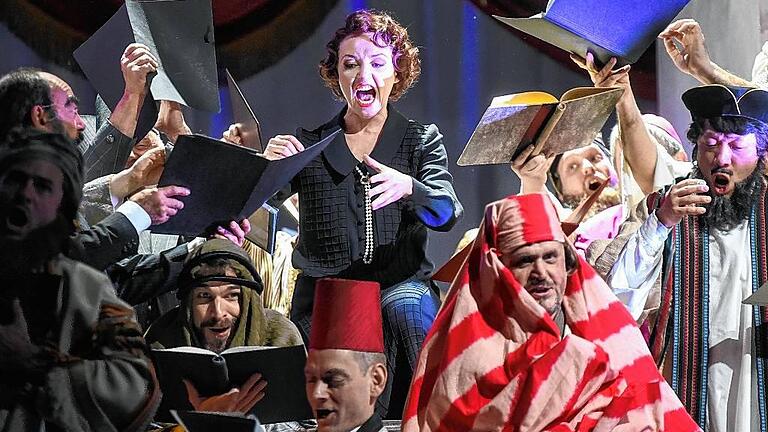 Anna-Maria Kalesidis ist eine Abigaille mit lupenreiner, strahlender Höhe und beängstigendem Furor.