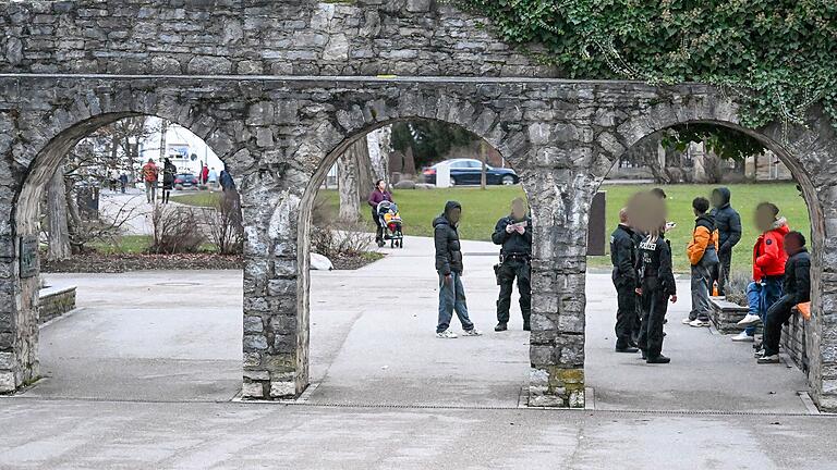 Der Châteaudun-Park in Schweinfurt: Auch er steht wegen Drogendelikten im Fokus der Polizei. Der Châteaudun-Park in Schweinfurt: Auch er steht wegen Drogendelikten im Fokus der Polizei.