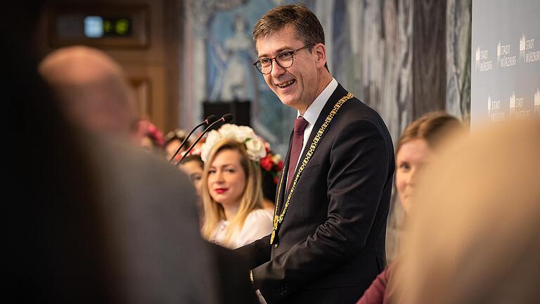 In seiner Rede zum Neujahrsempfang ließ OB Christian Schuchardt das vergangene Jahr Revue passieren. In seiner Rede zum Neujahrsempfang ließ OB Christian Schuchardt das vergangene Jahr Revue passieren.