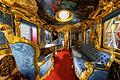 Restaurierung des einstigen königlich-bayerischen Hofzugs       -  Die Sitze im Salonwagen von König Ludwig II. waren beheizt.