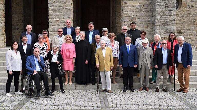 Die Abtei Münsterschwarzach war das Ziel der Altlandräte.