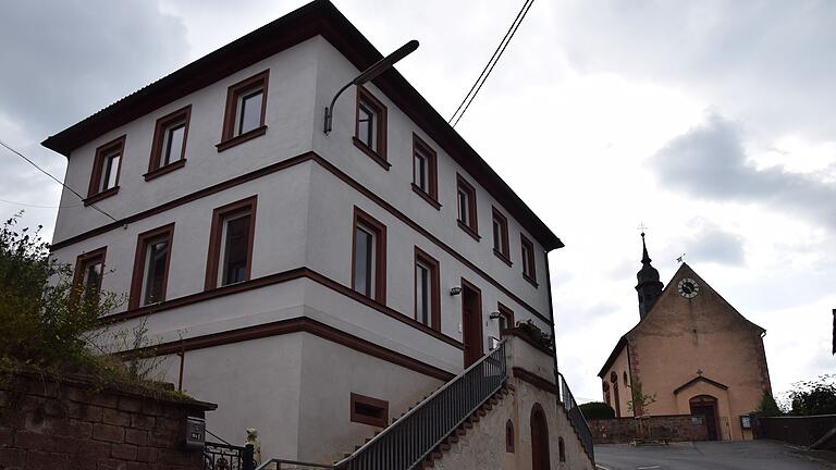 In das ehemalige Rathaus in Wüstenzell können die Jugendlichen der Gemeinde bald einziehen. Ein Raum für die Jugendtreffs wurde geschaffen.