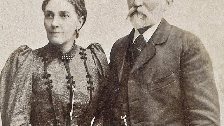 Vor 100 Jahren starb Georg Horn. Das Bild zeigt zusammen ihn mit seiner Frau anlässlich ihrer Goldenen Hochzeit.