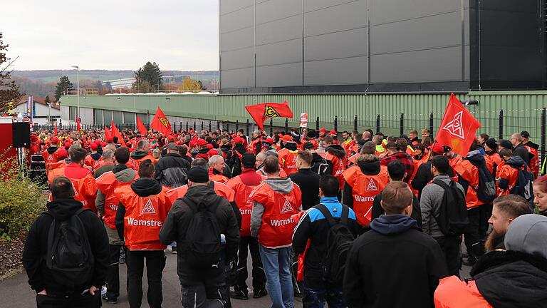 Rund 900 Beschäftigte beteiligten sich am Streik der IG Metall in Marktheidenfeld.