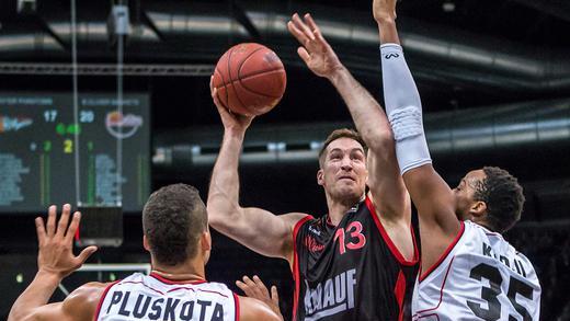 New Yorker Phantoms gegen s. Oliver Baskets.