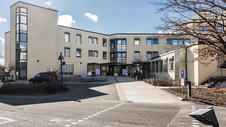 Das Marktheidenfelder Krankenhaus. Wieder gibt es Stoff für Diskussionen.