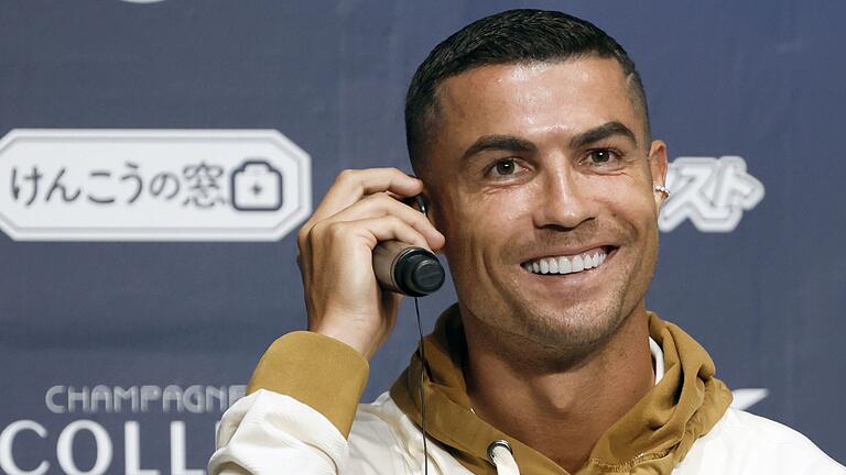 Fußball: Pressekonferenz Cristiano Ronaldo       -  Cristiano Ronaldo ist eine Werbefigur der WM-Bewerbung Saudi-Arabien.