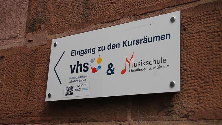 Im Kulturhaus 'Alte Schule' in der Obertorstraße ist die Gemündener Musikschule untergebracht. Im Kulturhaus 'Alte Schule' in der Obertorstraße ist die Gemündener Musikschule untergebracht.