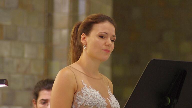 Die Vorstellungen der Musiker und Musikerinnen zogen alle in ihren Bann. - Die Vorstellungen der Musiker und Musikerinnen zogen alle in ihren Bann. Die Vorstellungen der Musiker und Musikerinnen zogen alle in ihren Bann. - Die Vorstellungen der Musiker und Musikerinnen zogen alle in ihren Bann.