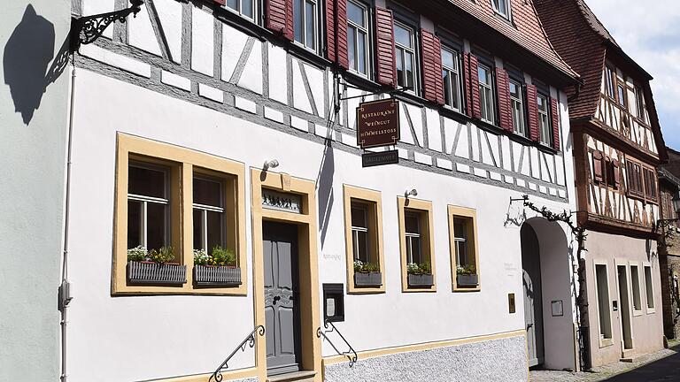 Altehrwürdig ist der jahrhundertealte 'Himmelstoss' in der Bamberger Straße in Dettelbach.