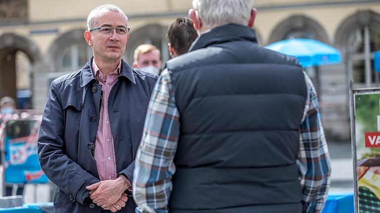 Der AfD-Bundestagsabgeordnete Hansjörg Müller beim Wahlkampf in Würzburg