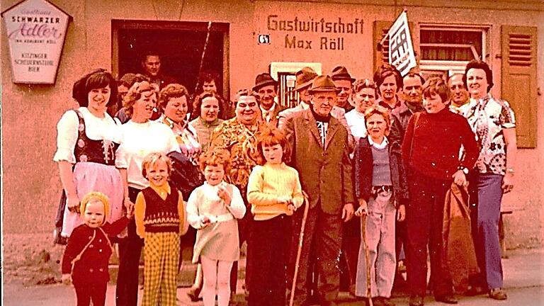 Vom „Grünen Baum“ in den „Schwarzen Adler“: Nachbarschaftsbesuch in Birklingen (etwa Anfang 80er-Jahre).