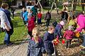 Großen Spaß hatten die Kinder bei der Apfelernte.