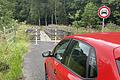 'Off limits' für Pkw, Lkw und Traktoren gilt demnächst auch für die neu zu errichtende Radfahrer- und Fußgängerbrücke über die Sinn in Wernarz. Foto: Hans-Peter Ehrensberger       -  'Off limits' für Pkw, Lkw und Traktoren gilt demnächst auch für die neu zu errichtende Radfahrer- und Fußgängerbrücke über die Sinn in Wernarz. Foto: Hans-Peter Ehrensberger