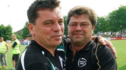 Freudentränen & Feier: Der TSV Großbardorf ist in die Fußball-Regionalliga aufgestiegen.