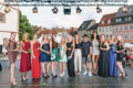 Main-Topmodel: Das Finale auf dem Würzburger Stadtfest       -  Die zehn Kandidatinnen des Main-Topmodel-Halbfinales auf der mainDing-Bühne beim Stadtfest in Schweinfurt.