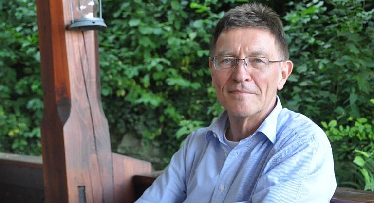 Eberhard Sinner (CSU) aus Lohr ist der Meinung: 'Wenn wir die Artenvielfalt im Spessart erhalten wollen, müssen wir in jedem Eichenmastjahr viel mehr für die Verjüngung der Eiche tun als es heute geschieht.' Eberhard Sinner (CSU) aus Lohr ist der Meinung: 'Wenn wir die Artenvielfalt im Spessart erhalten wollen, müssen wir in jedem Eichenmastjahr viel mehr für die Verjüngung der Eiche tun als es heute geschieht.'