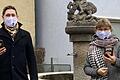 Stadt- und Kreisrat Marco Hess (links) testet gemeinsam mit der Oberbalbacher Ortsvorsteherin Monika Noorlander das neue LTE-Netz der Deutschen Telekom. Beide freuen sich nach langjährigen Bemühungen über die Netzverbesserung.