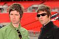 Britpopband Oasis       -  Wollen auch in den USA, Kanada und Mexiko spielen: Noel und Liam Gallagher. (Archivfoto)