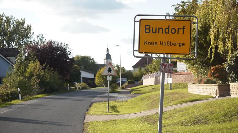 Bundorf liegt im nördlichen Teil des Landkreis Haßberge. Bundorf liegt im nördlichen Teil des Landkreis Haßberge.
