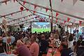 Die Stimmung während des Public Viewing beim Jubiläumsfest der Feuerwehr Halsheim war grandios.