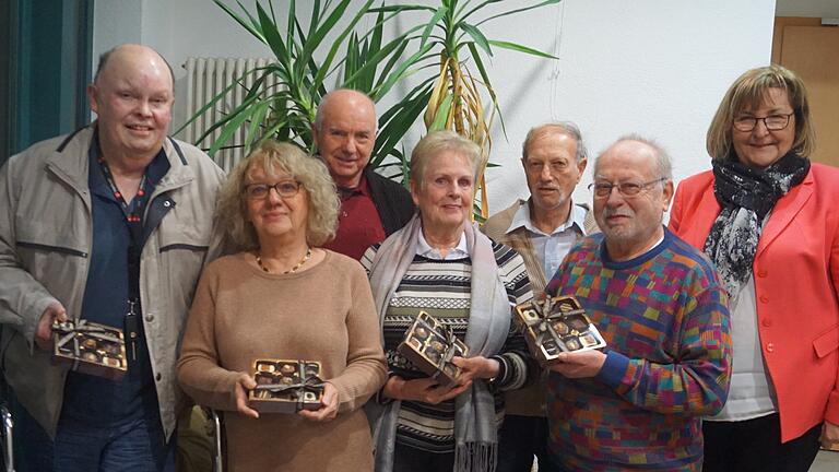 Der frisch gewählte Seniorenbeirat Estenfeld (von links): Werner Ackermann (Schriftführer), Gerti Klafke (2. Vorsitzende), Rudolf Krieger (Vorsitzender), Anne Dorsch, Bernhard Strümper und Jürgen Baur mit&nbsp;Bürgermeisterin Rosi Schraud.