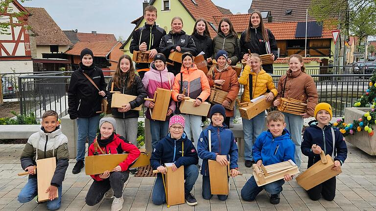 Ein Gruppenfoto der Rappler-Truppe.