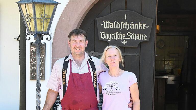 Michaela Münch und Marcel Jähnsch verbinden gute Erinnerungen mit der Waldweihnacht, die hier von 2008 bis 2019 stattfand. Michaela Münch und Marcel Jähnsch verbinden gute Erinnerungen mit der Waldweihnacht, die hier von 2008 bis 2019 stattfand.