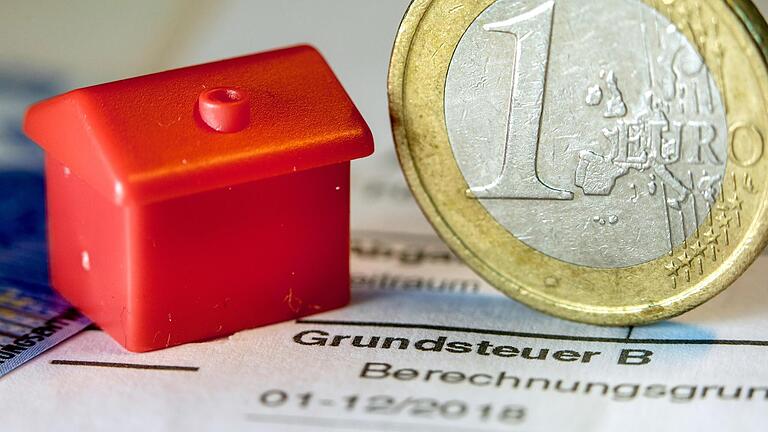 Der Rannunger Gemeinderat einigte sich darauf, abzuwarten, bis die restlichen Grundsteuererklärungen vom Finanzamt bearbeitet sind.       -  Der Rannunger Gemeinderat einigte sich darauf, abzuwarten, bis die restlichen Grundsteuererklärungen vom Finanzamt bearbeitet sind.