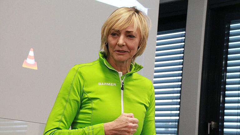 Die Doppel-Olympiasiegerin im Weitsprung Heike Drechsler war zu Gast beim Aktionstag von „Miwe“ Arnstein zum Thema Fitness, Gesundheit und Motivation. Die Doppel-Olympiasiegerin im Weitsprung Heike Drechsler war zu Gast beim Aktionstag von „Miwe“ Arnstein zum Thema Fitness, Gesundheit und Motivation.