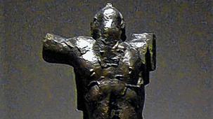 Bild links: Michelangelos &bdquo;Das Jüngste Gericht&ldquo; in der Sixtinischen Kapelle.Ganz oben: Michael Triegels &bdquo;Der Auferstandene&ldquo;, darunter das aus dem Dom entfernte &bdquo;Opfer&ldquo;.Im Text: Gierke-Bild mit nachträglich angebrachtem FeigenblattFotos: IT, Triegel, Jeske, Obermeier