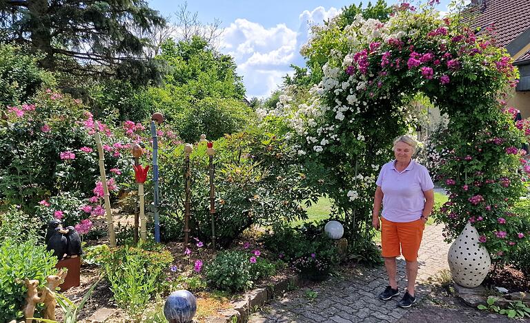 Den 1. Platz im Rosenschmuckwettbewerb erreichte der Garten von Barbara und Tiemo Grimm Den 1. Platz im Rosenschmuckwettbewerb erreichte der Garten von Barbara und Tiemo Grimm