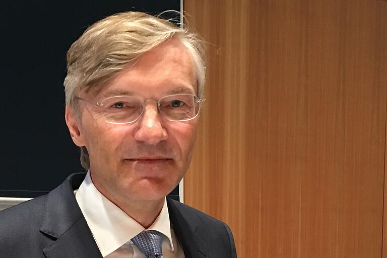 Sieht ZF trotz schwieriger Zeiten in der Spur: Wolf-Henning Scheider, Vorstandsvorsitzender Sieht ZF trotz schwieriger Zeiten in der Spur: Wolf-Henning Scheider, Vorstandsvorsitzender