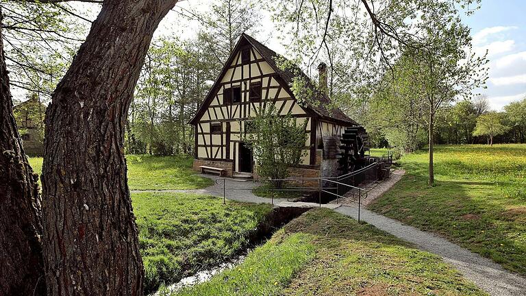 Zum Deutschen Mühlentag am 20. Mai findet im Freilandmuseum Fladungen ein Aktionstag rund um die Museumsmühlen statt.