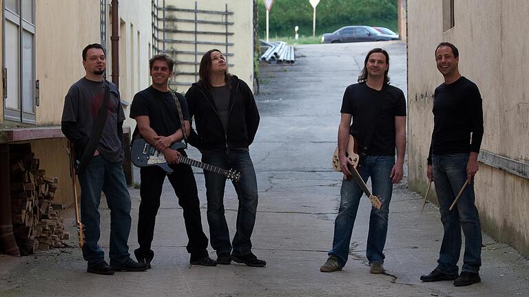Am Samstag, 26. Oktober, ist die Gerolzhöfer Coverband 'ZERO' zu Gast im Main-Street-Cafe in Dettelbach.