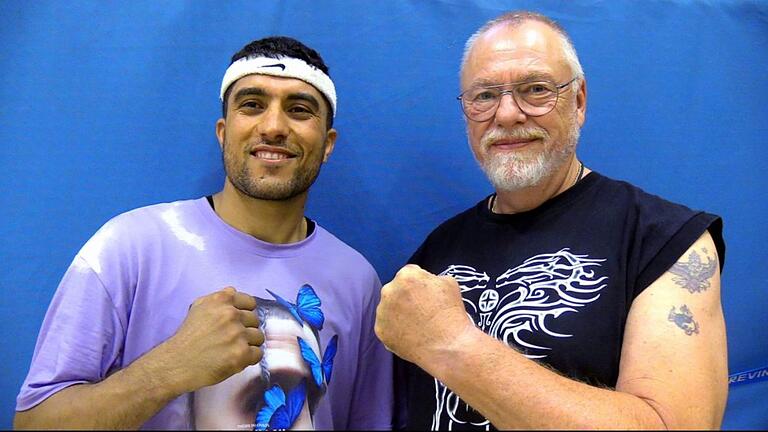 Mohammad Shadab und der Kampf um einen deutschen Pass       -  Ein starkes Team: Mohammad Shadab mit seinem Mentor und Trainer Edgar Feuchter.