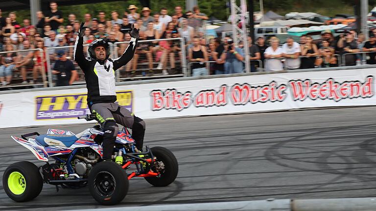 Der Portugiese Ricardo Domingos begeisterte beim Bike and Music Weekend in Geiselwind mit seiner Stuntshow.