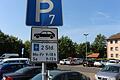 Ein Parkplatz in Innenstadtnähe in Brückenau: Bisher zahlen die Parkenden nichts.       -  Ein Parkplatz in Innenstadtnähe in Brückenau: Bisher zahlen die Parkenden nichts.